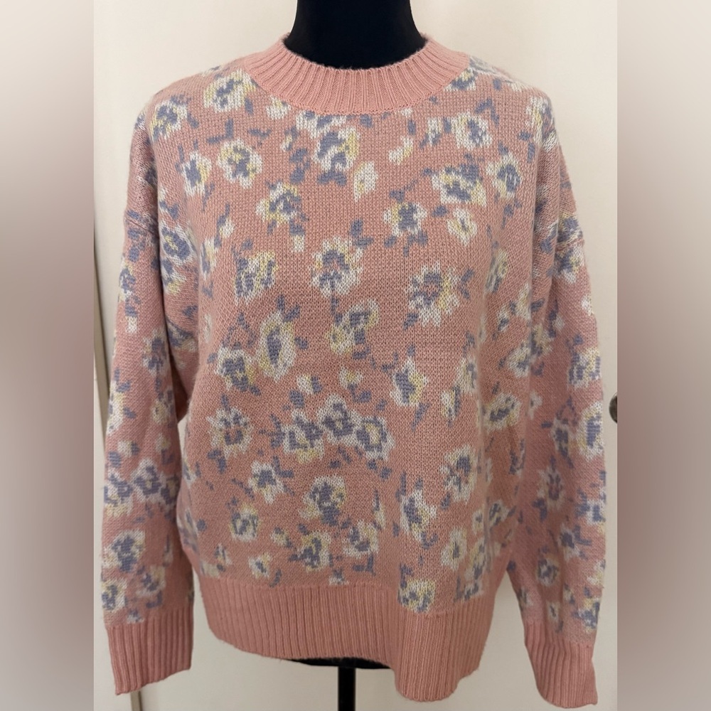 Workshop Republic Clothing Pink Peachy Floral Crewneck Sweater - M